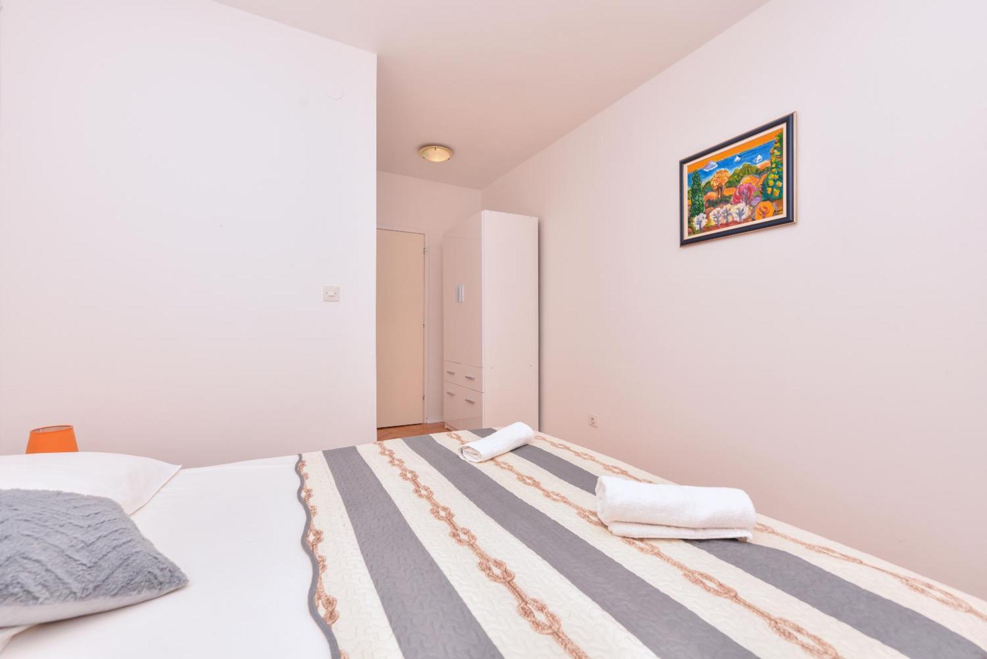 House Santro Apartment Baska Voda Exterior photo